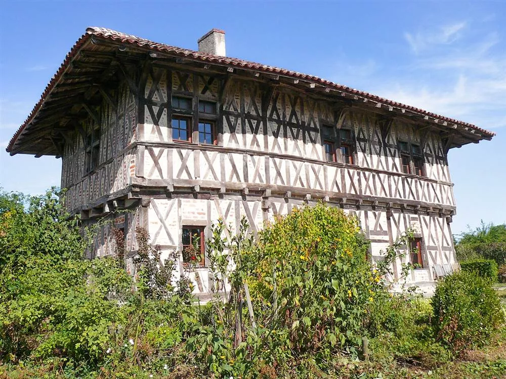 Manoir à pans de bois à Montrevel-en-Bresse